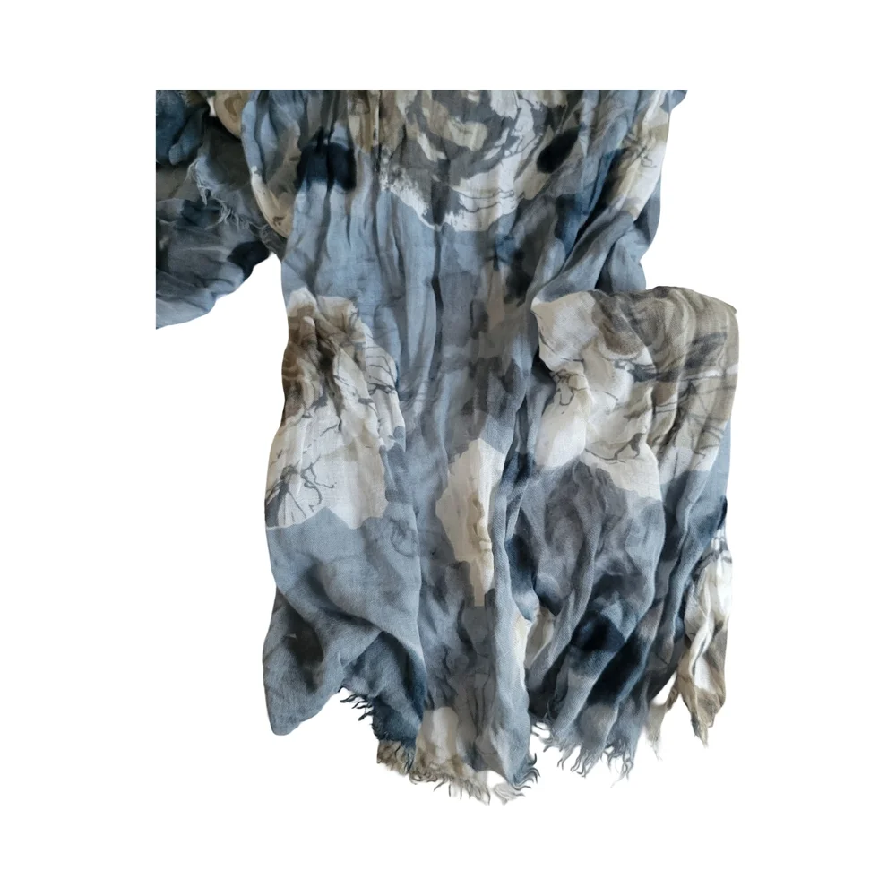 Set of Four Patterned Scarves - Picture 4 of 6